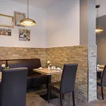 Garner - Schoeneberg By Ihg
