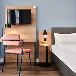 Отель Garner - Schoeneberg By Ihg 3*