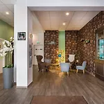 Отель Garner - Schoeneberg By Ihg