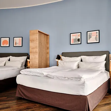 Otel Garner - Schoeneberg By Ihg 3*