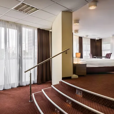 Garner - Schoeneberg By Ihg 3*