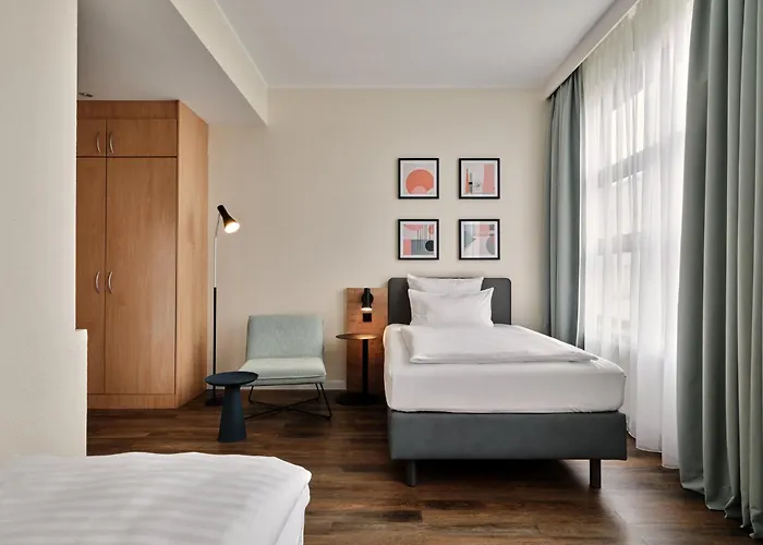 Отель Garner - Schoeneberg By Ihg