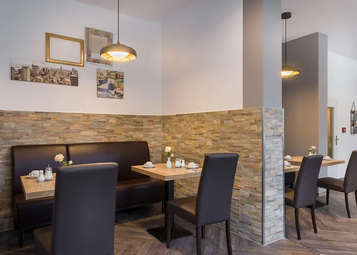 Garner - Schoeneberg By Ihg