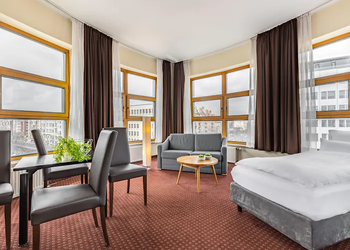 Garner - Schoeneberg By Ihg Hotel