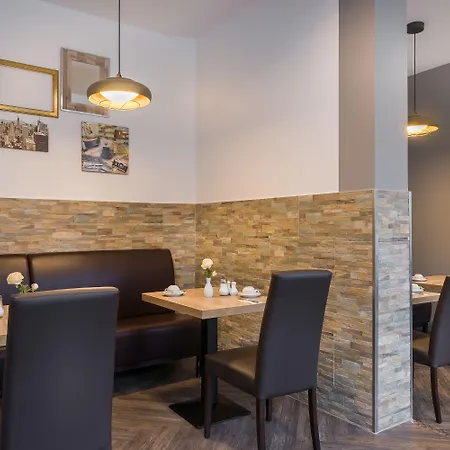 Garner - Schoeneberg By Ihg