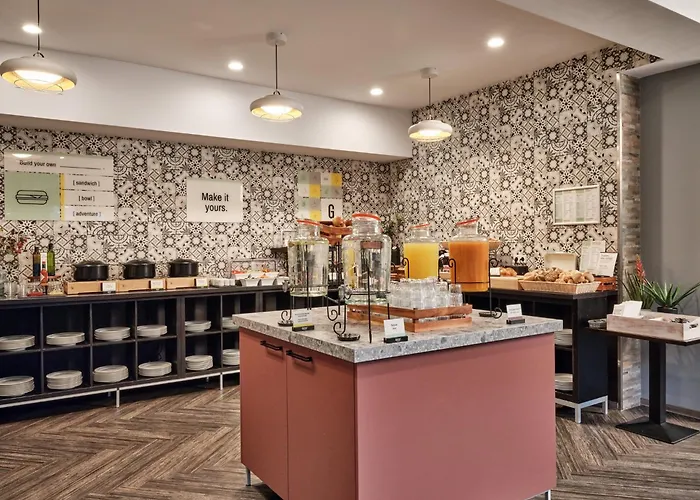 Garner - Schoeneberg By Ihg Hotel